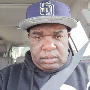 Meet your Posher, Johnnie